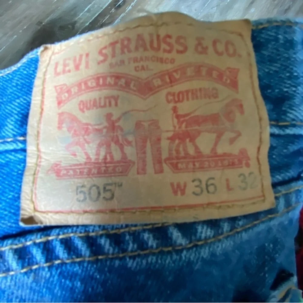 Levi’s Jeans Mens 36X32 Blue‎ 505 Regular Straight American Medium Wash